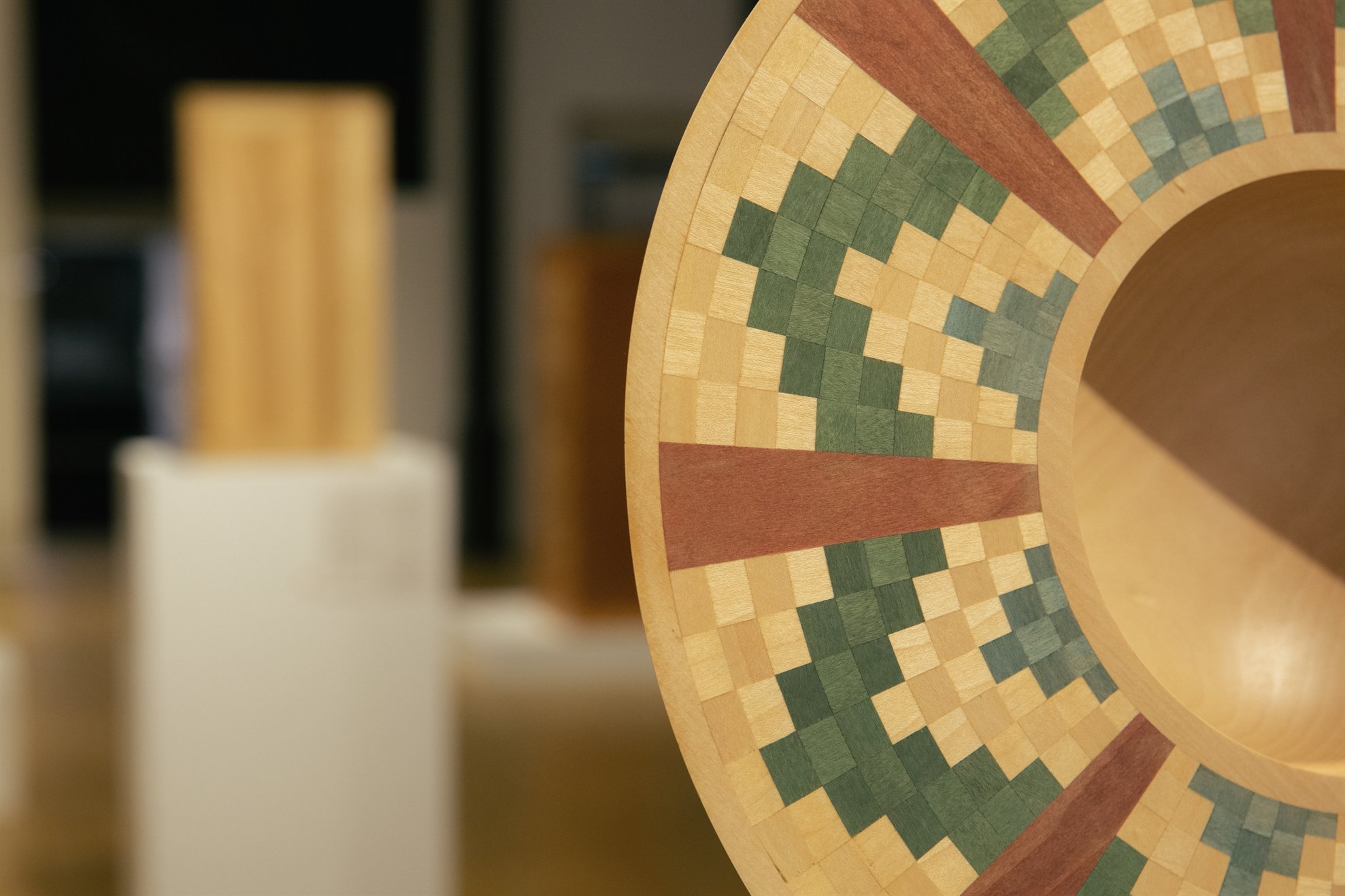 Primer plano del plato decorativoa Tessellae