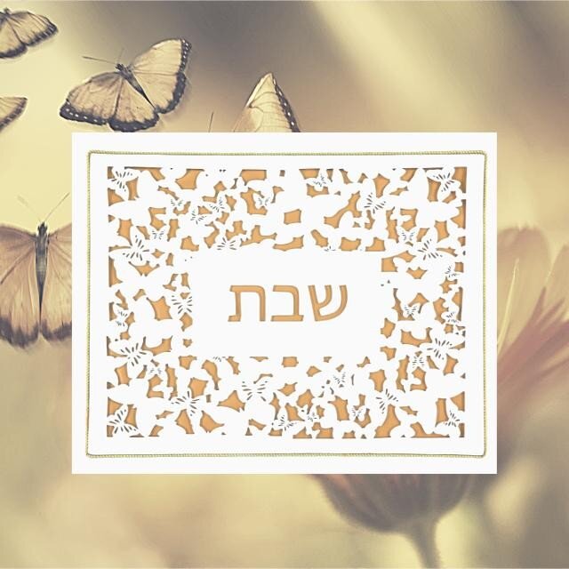 ✌️Shabbat Shalom ⠀
⠀
#nyc #israel #kosher #love #brooklyn #losangles #holiday #family #newyork #bible #jews #chabbad #shabbat #shabbatshalom #jewishwedding #jew #momtrepreneur #hebrew #challah #barmitzvah #sabbath #challahcover #challahbake #jewishme