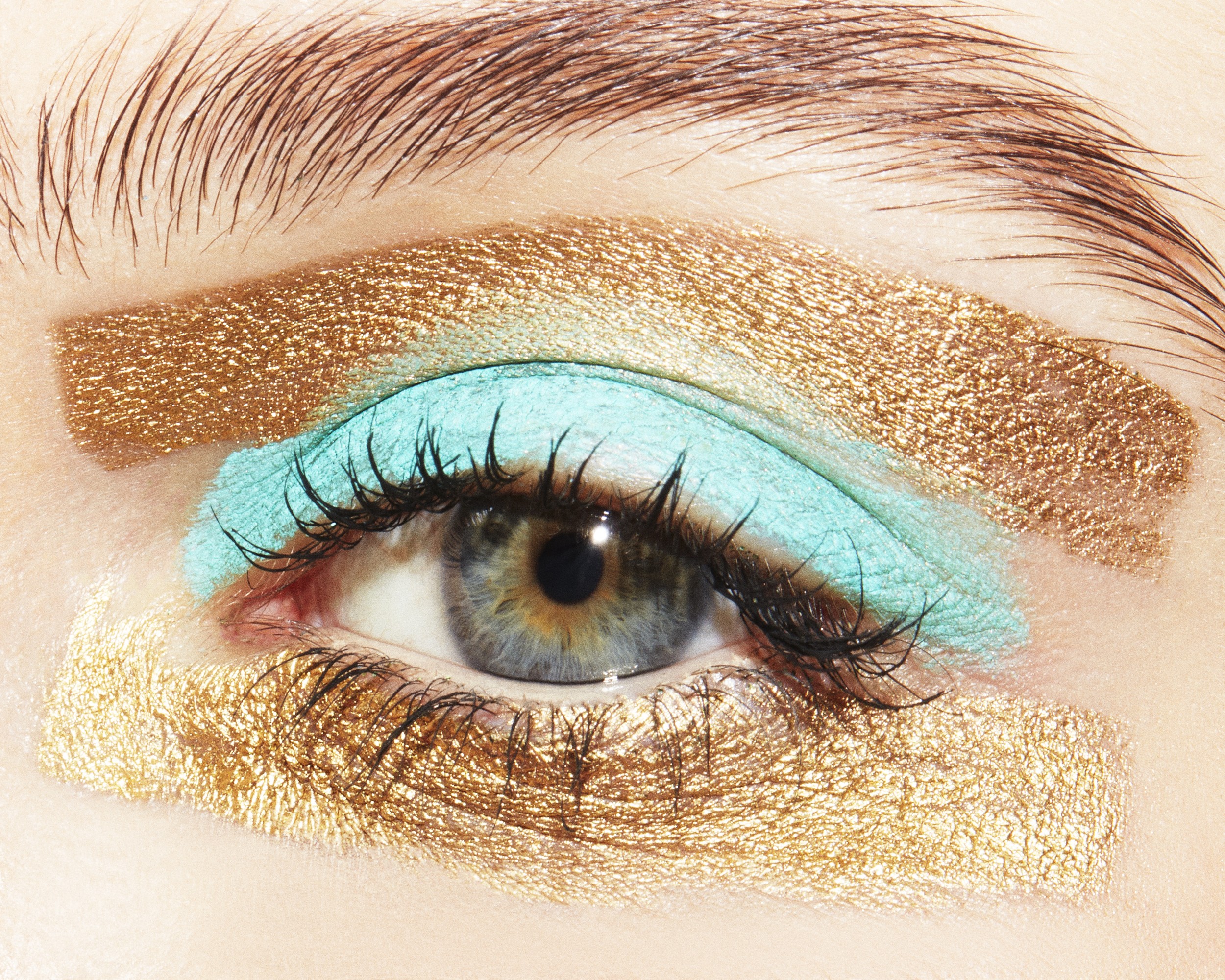 THEO_beauty_oct.201821.jpg