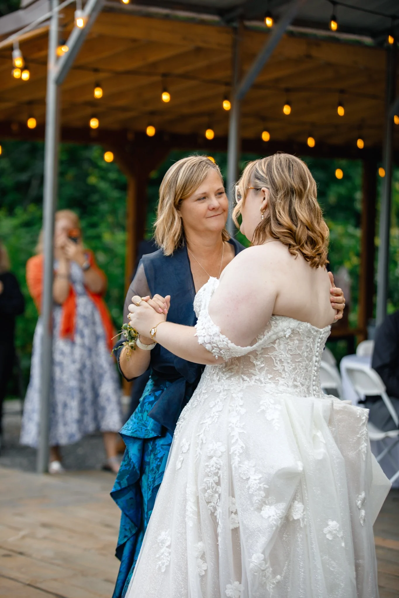Lauren&Brandon (227 of 248).jpg
