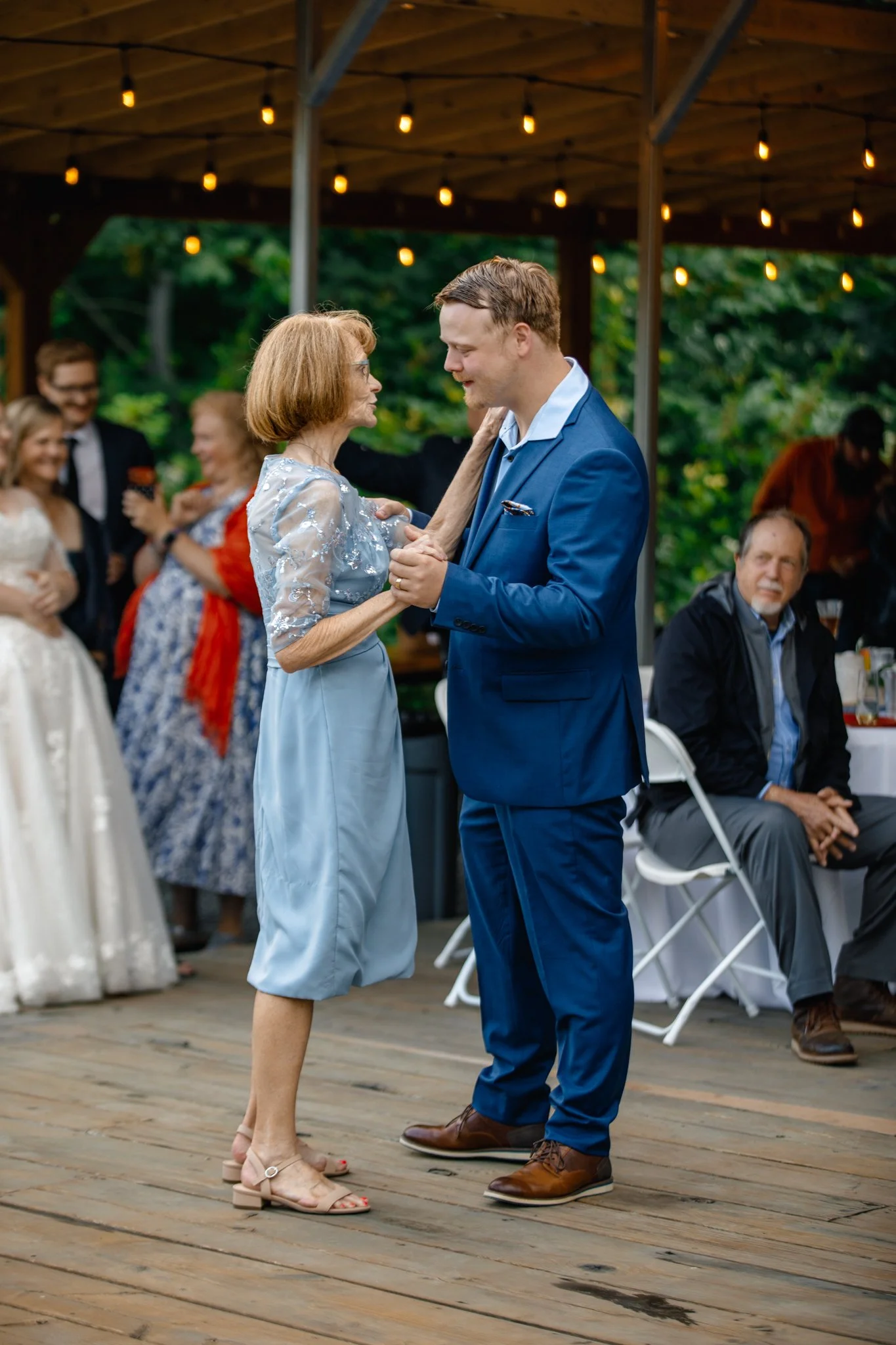 Lauren&Brandon (220 of 248).jpg