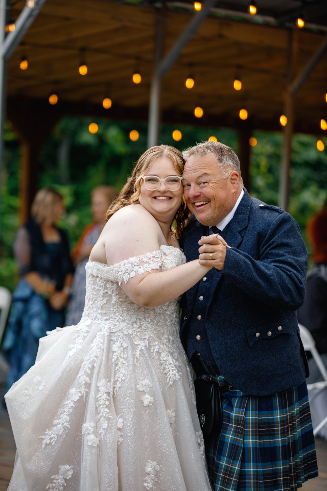 Lauren&Brandon (215 of 248).jpg