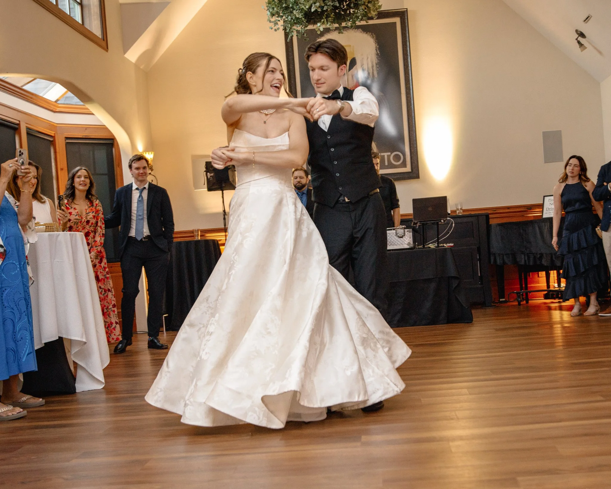 Julia&Justin (207 of 250).jpg