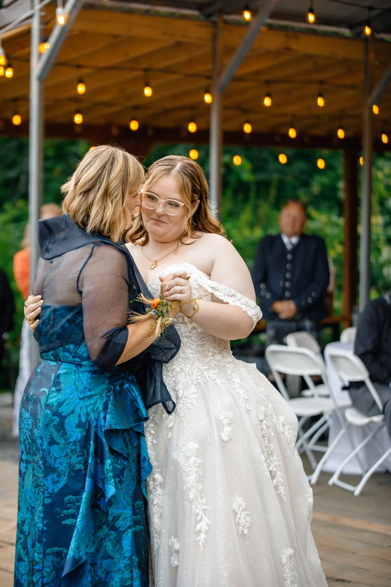 Lauren&Brandon (226 of 248).jpg