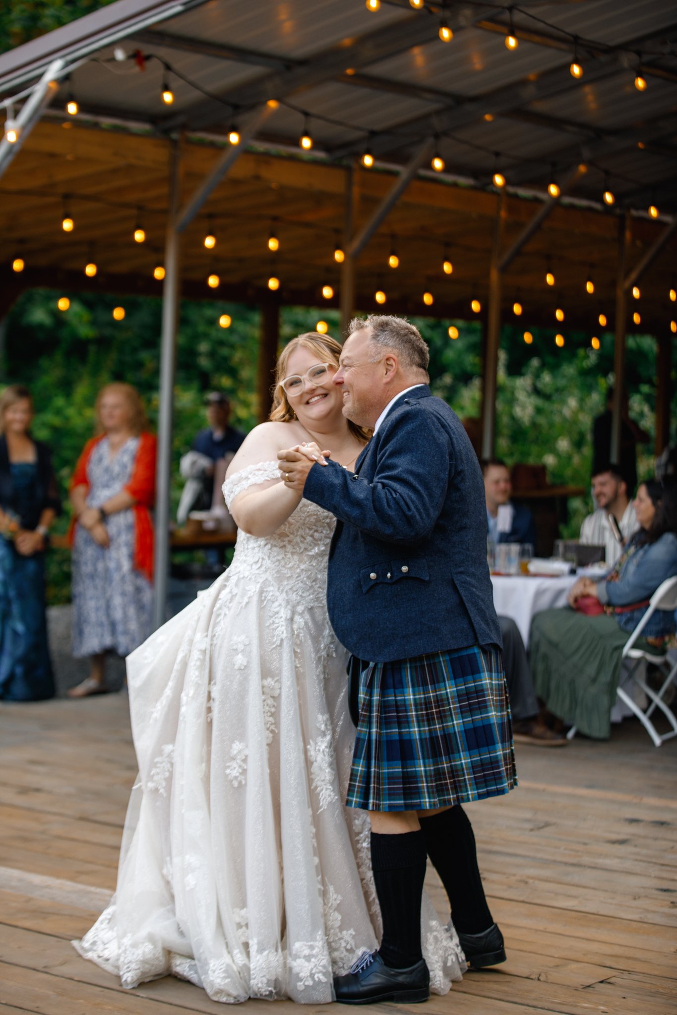 Lauren&Brandon (216 of 248).jpg