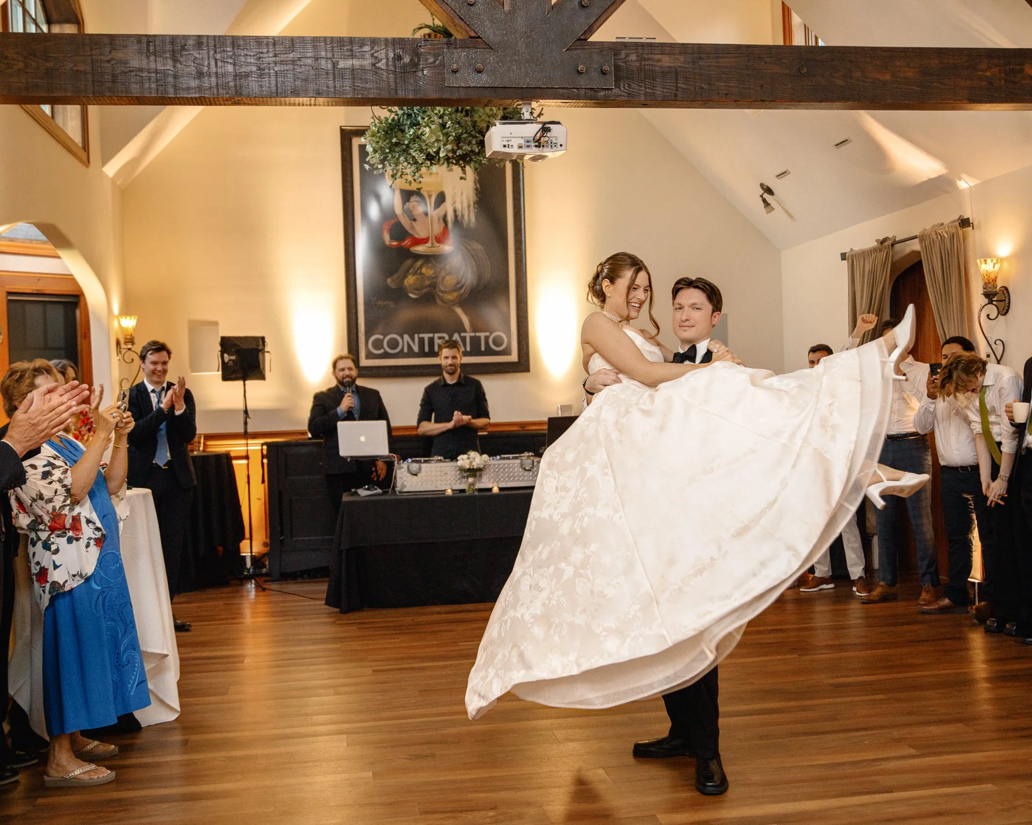 Julia&Justin (211 of 250).jpg
