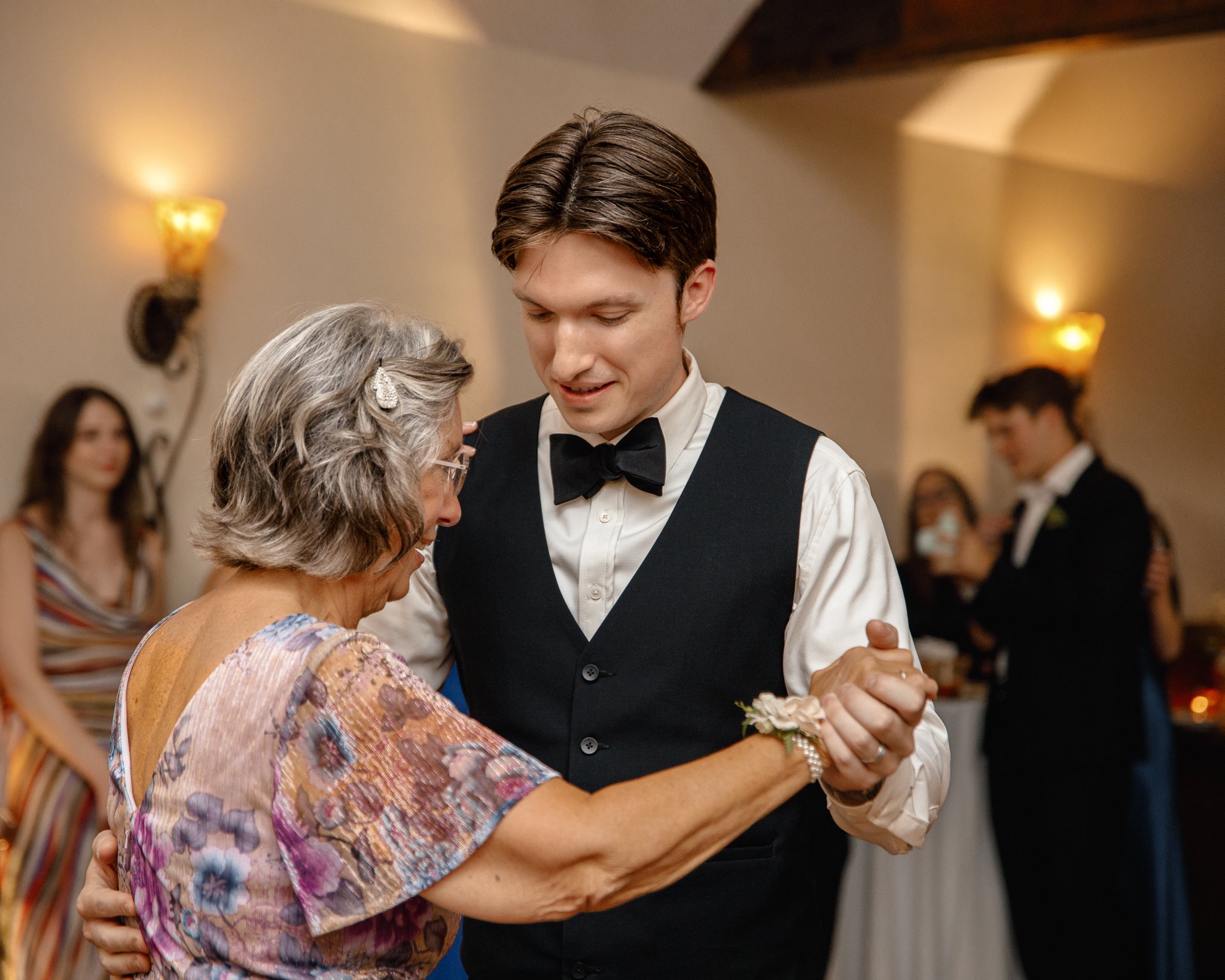 Julia&Justin (218 of 250).jpg