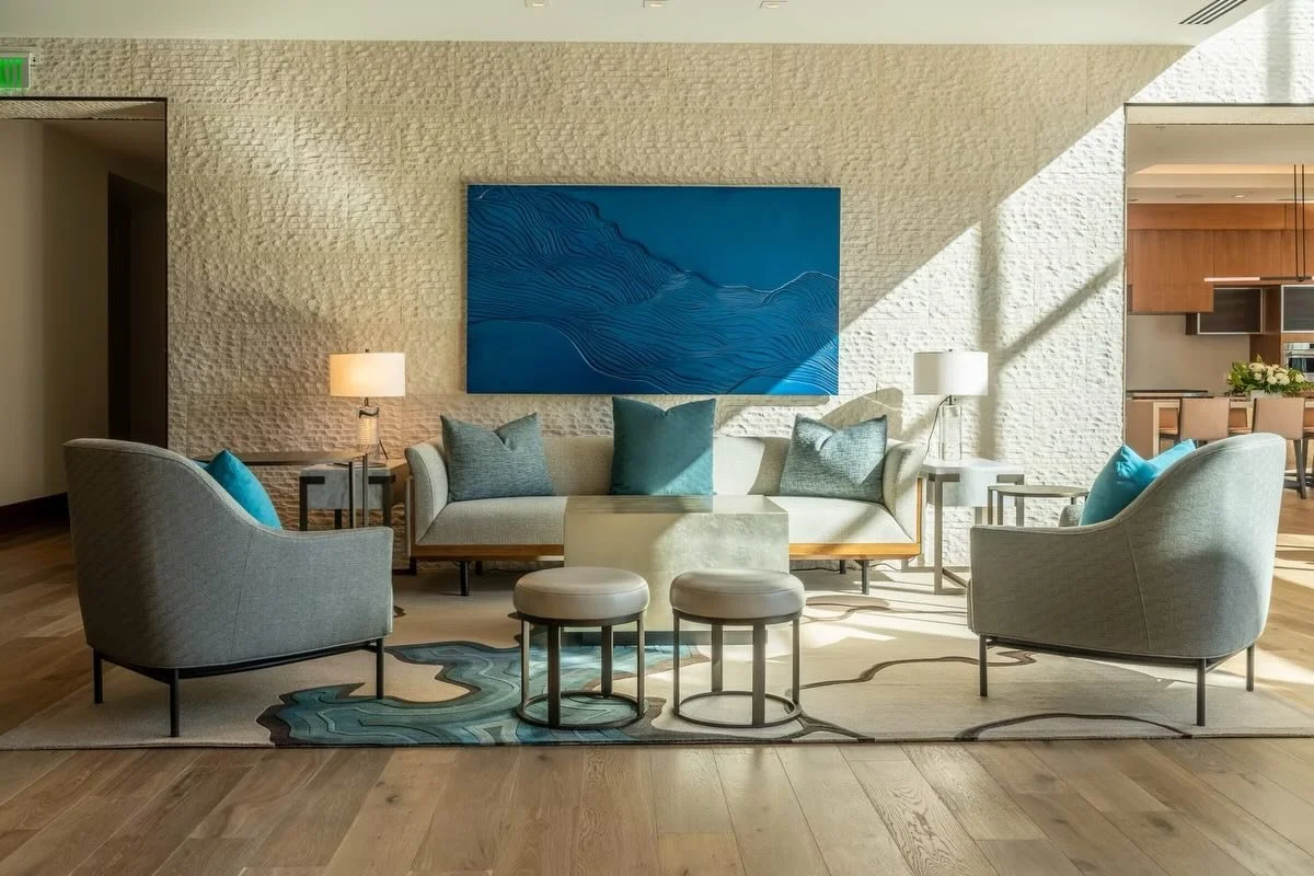 ✨Luxury✨ handcrafted @thepalmeraiescottsdale 

#hospitalitydesign #interiordesign #customart #artconsulting #artfabrication