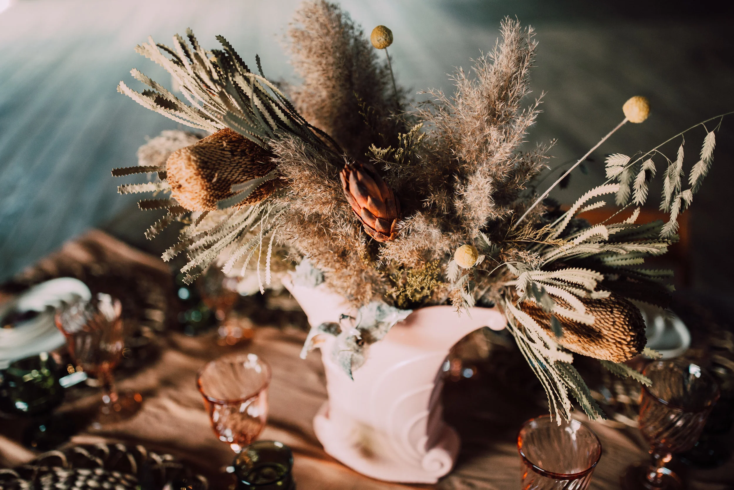 StyledShoot-BohoElopement-92.jpg