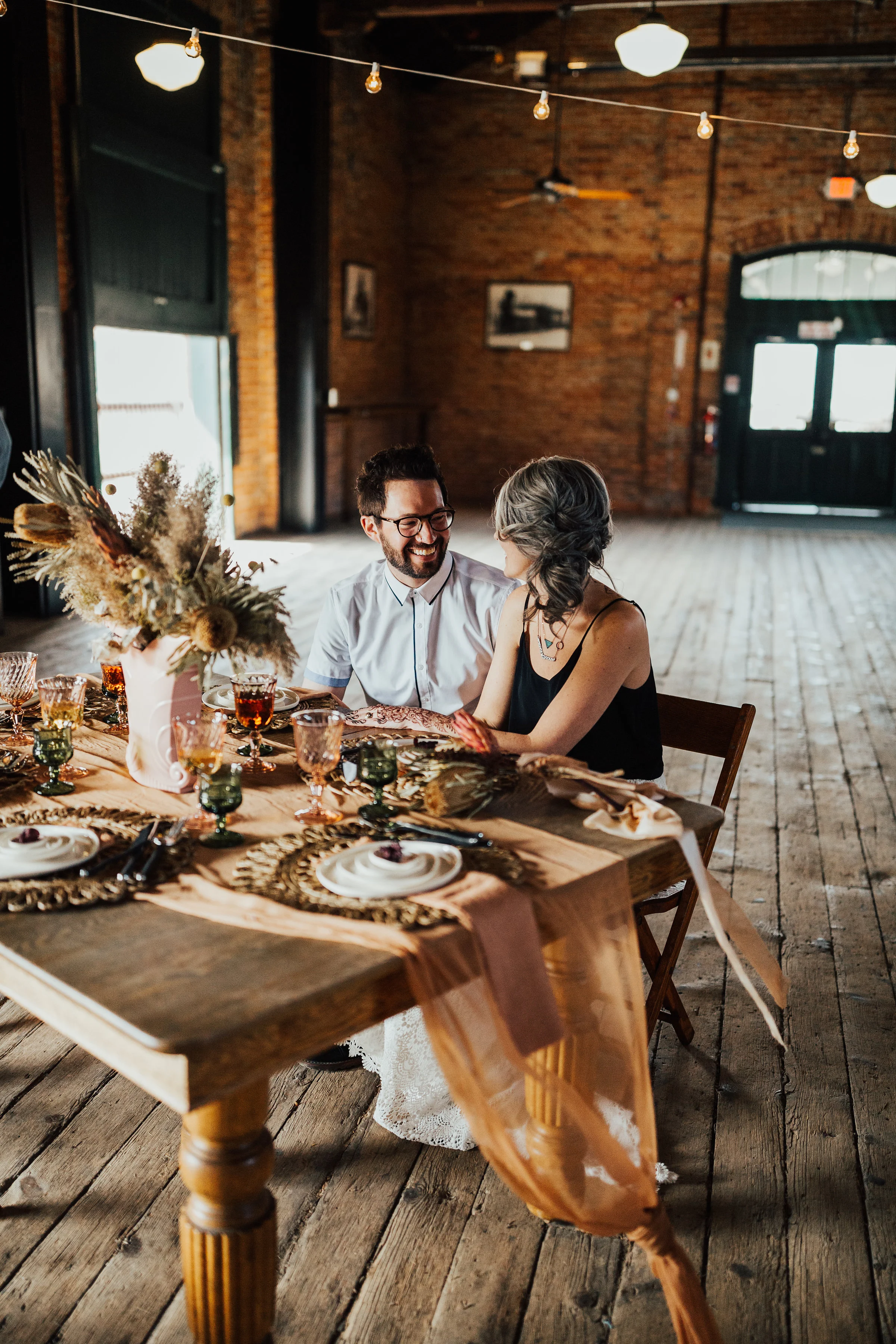 StyledShoot-BohoElopement-156.jpg