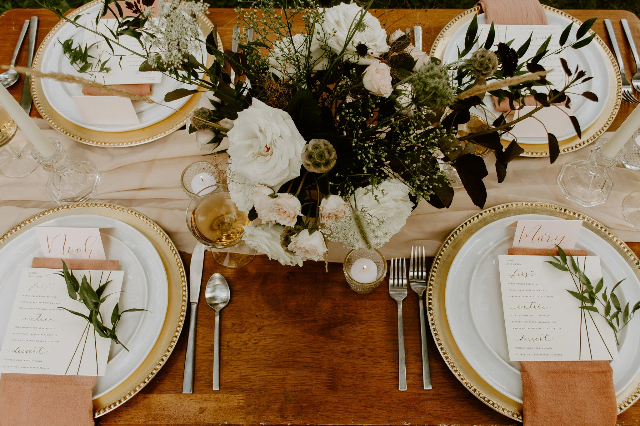 aerial-view-tablescape-blush-runner.jpg