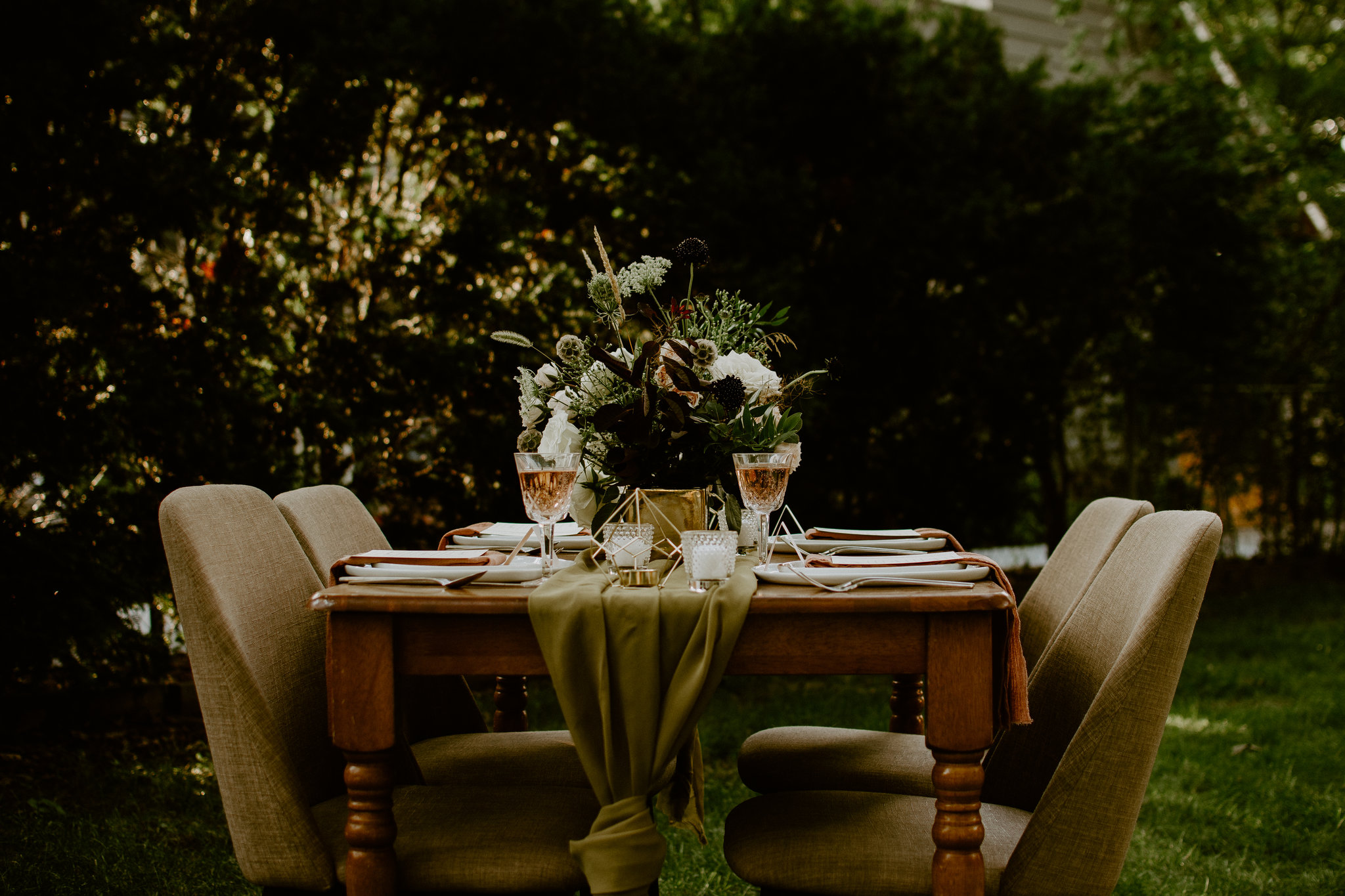 chartreuse-runner-tablescape-side-view.jpg