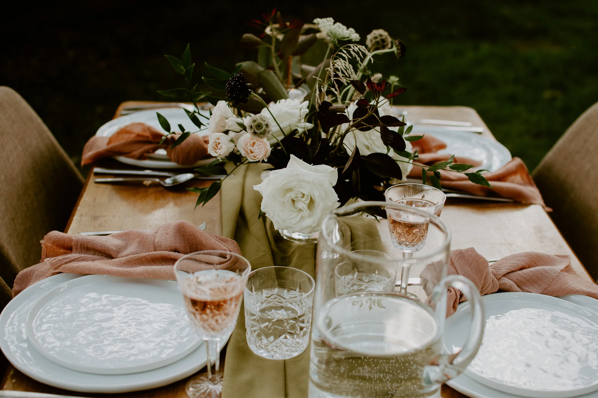tablescape-chartreuse-casual-layout.jpg