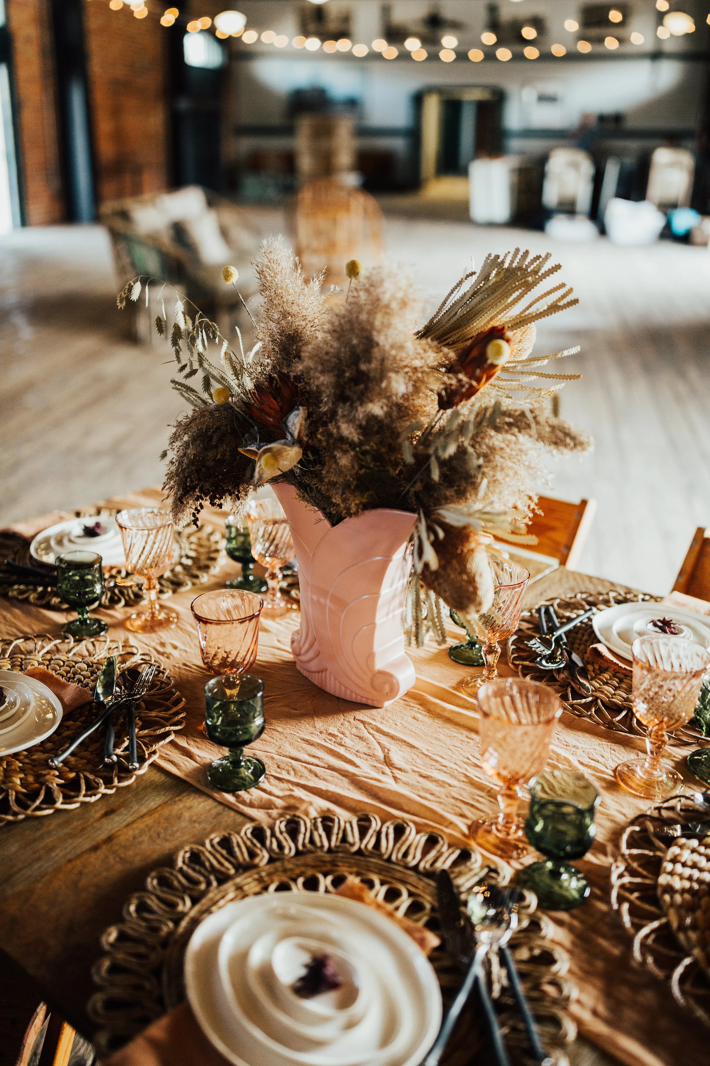 StyledShoot-BohoElopement-135.jpg