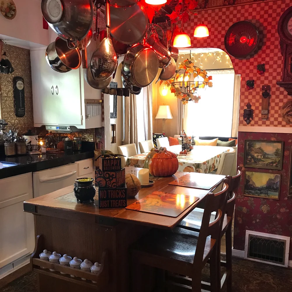October- Kitchen 05.jpg