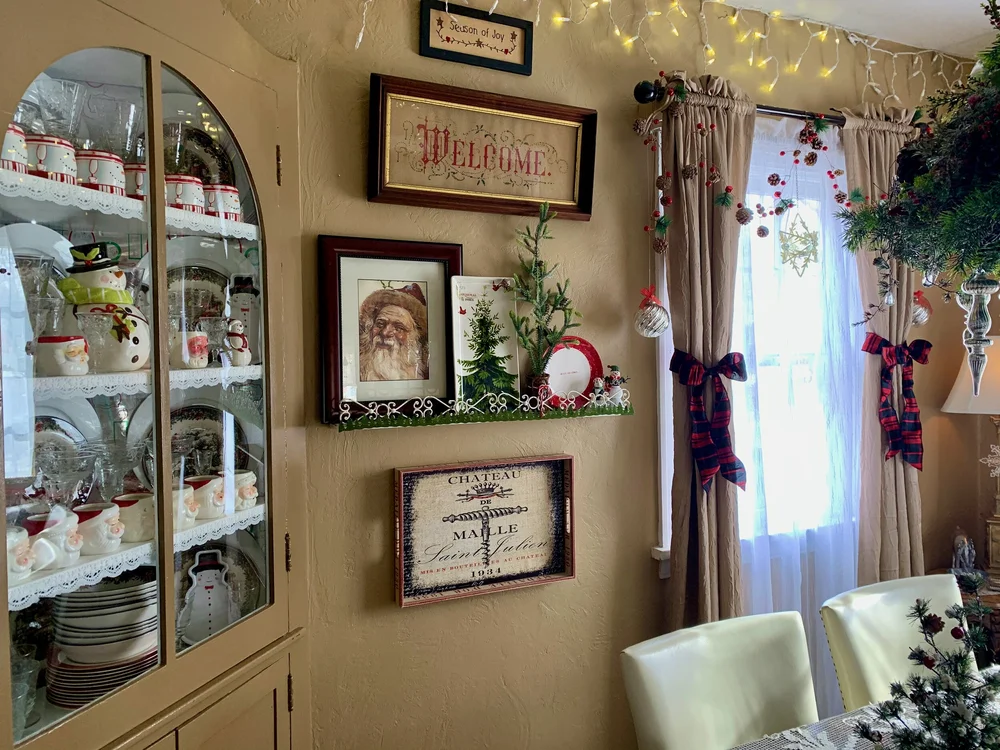 Dining shelf.jpeg