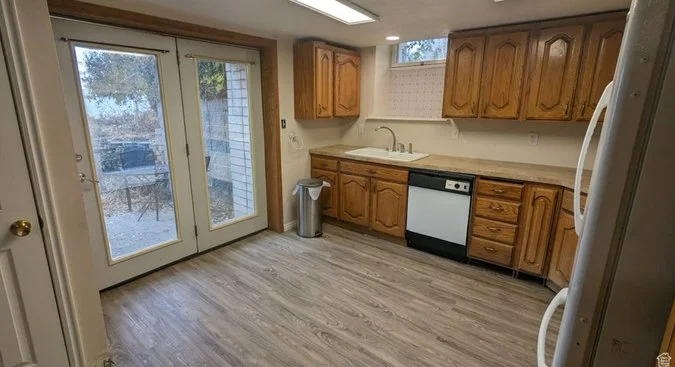 Down Kitchen B4.jpeg