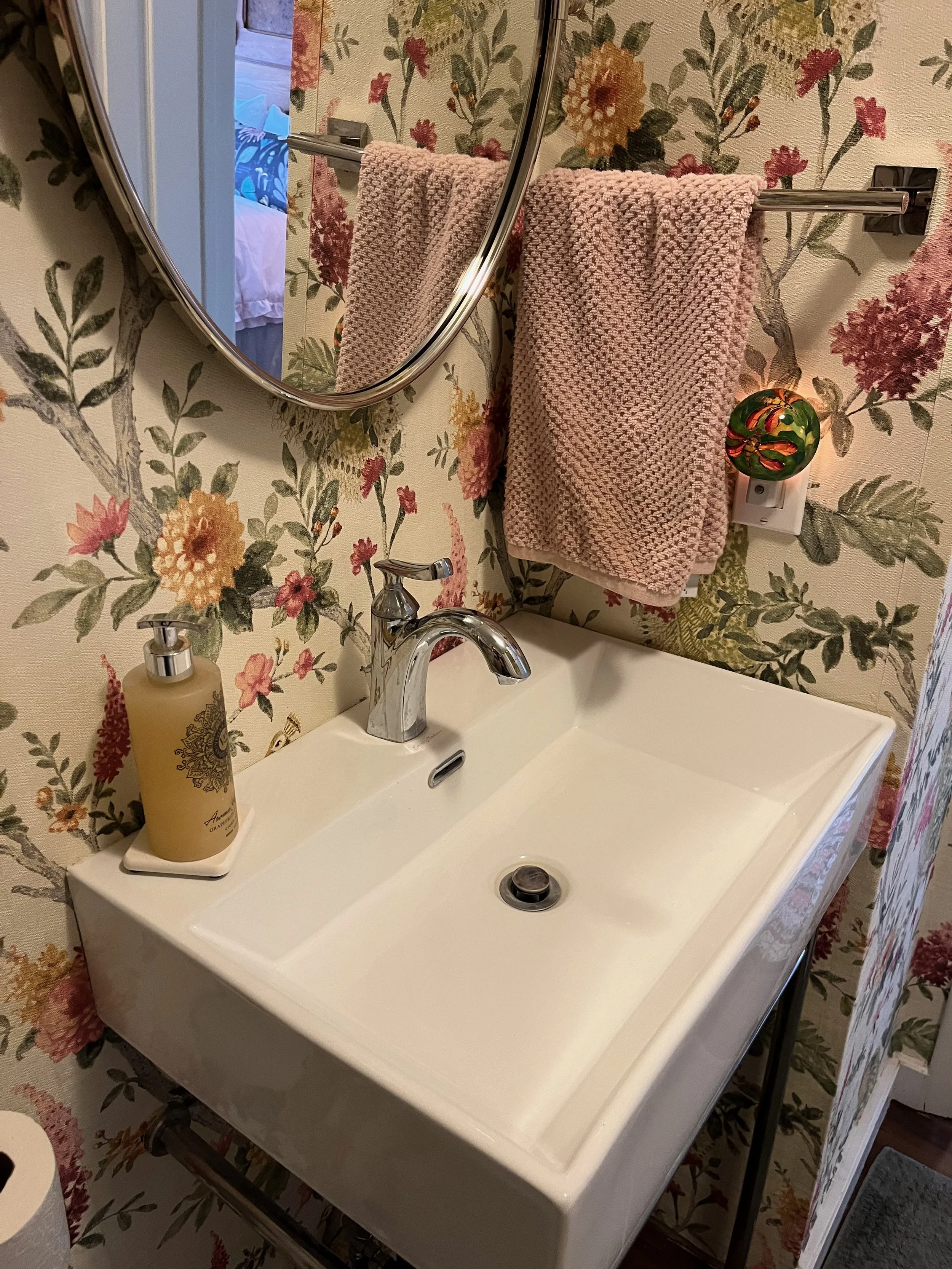 Bath Up sink.jpeg