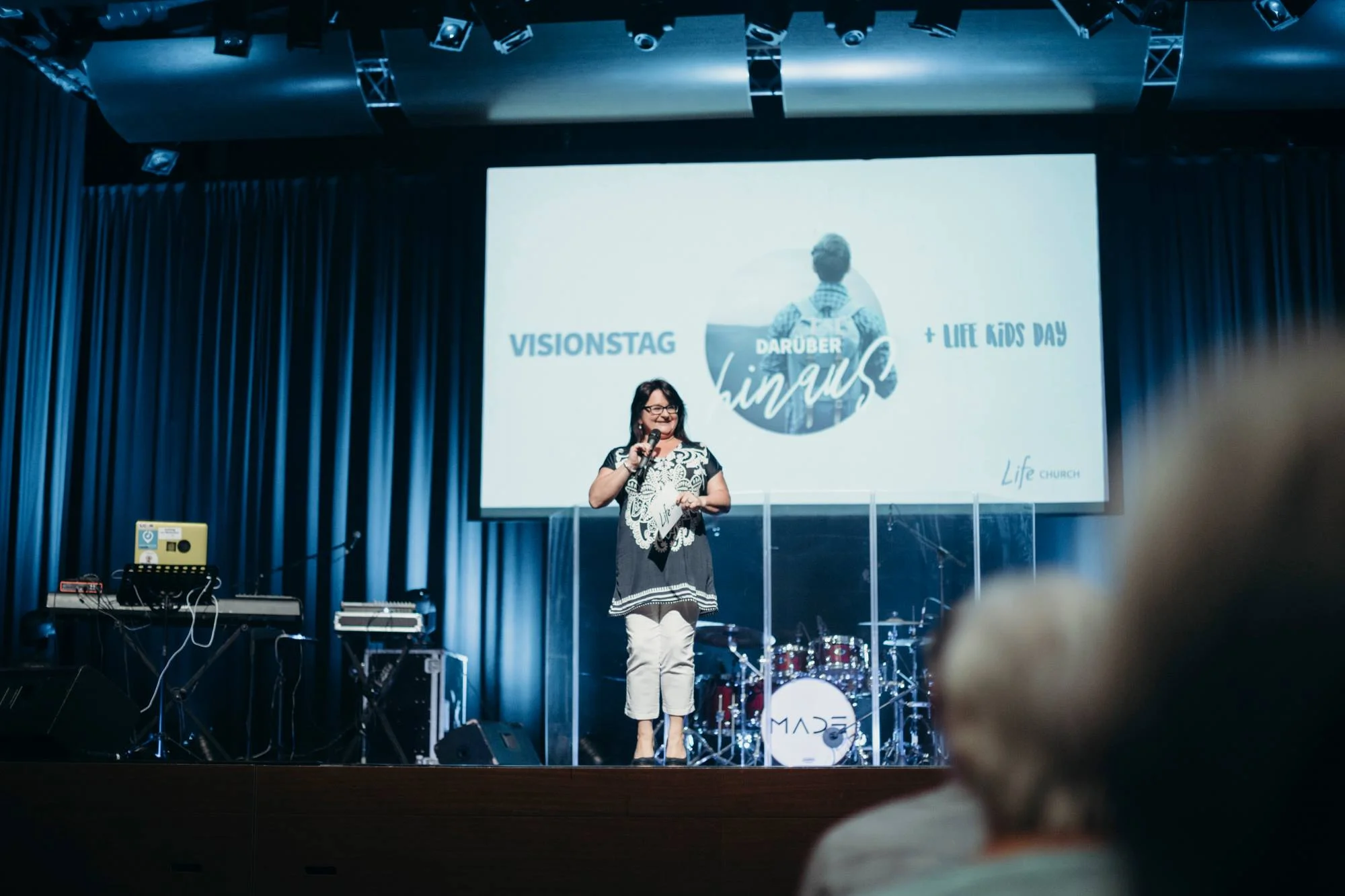 Sunday Service mit Esther Aitkuliev