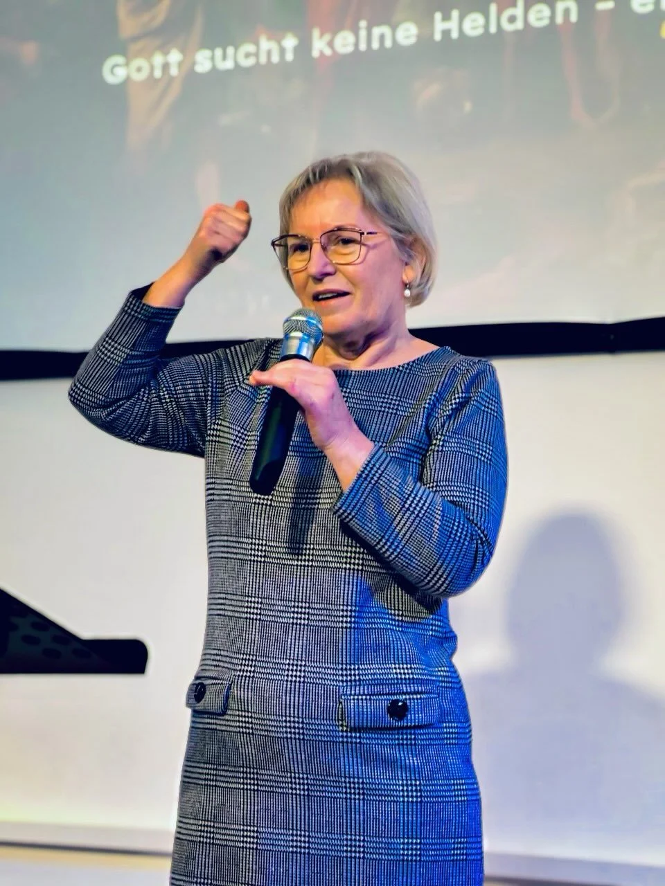 📢 Was, wenn Gott dich ruft &ndash;
 
nicht obwohl du zweifelst,
sondern genau deshalb?

Ein starker Sonntag in unserer Predigtserie ❤️&zwj;🔥
Gott schreibt Geschichte &ndash; auch mit unvollkommenen Menschen. 😵&zwj;💫

Jakob war kein klassischer He