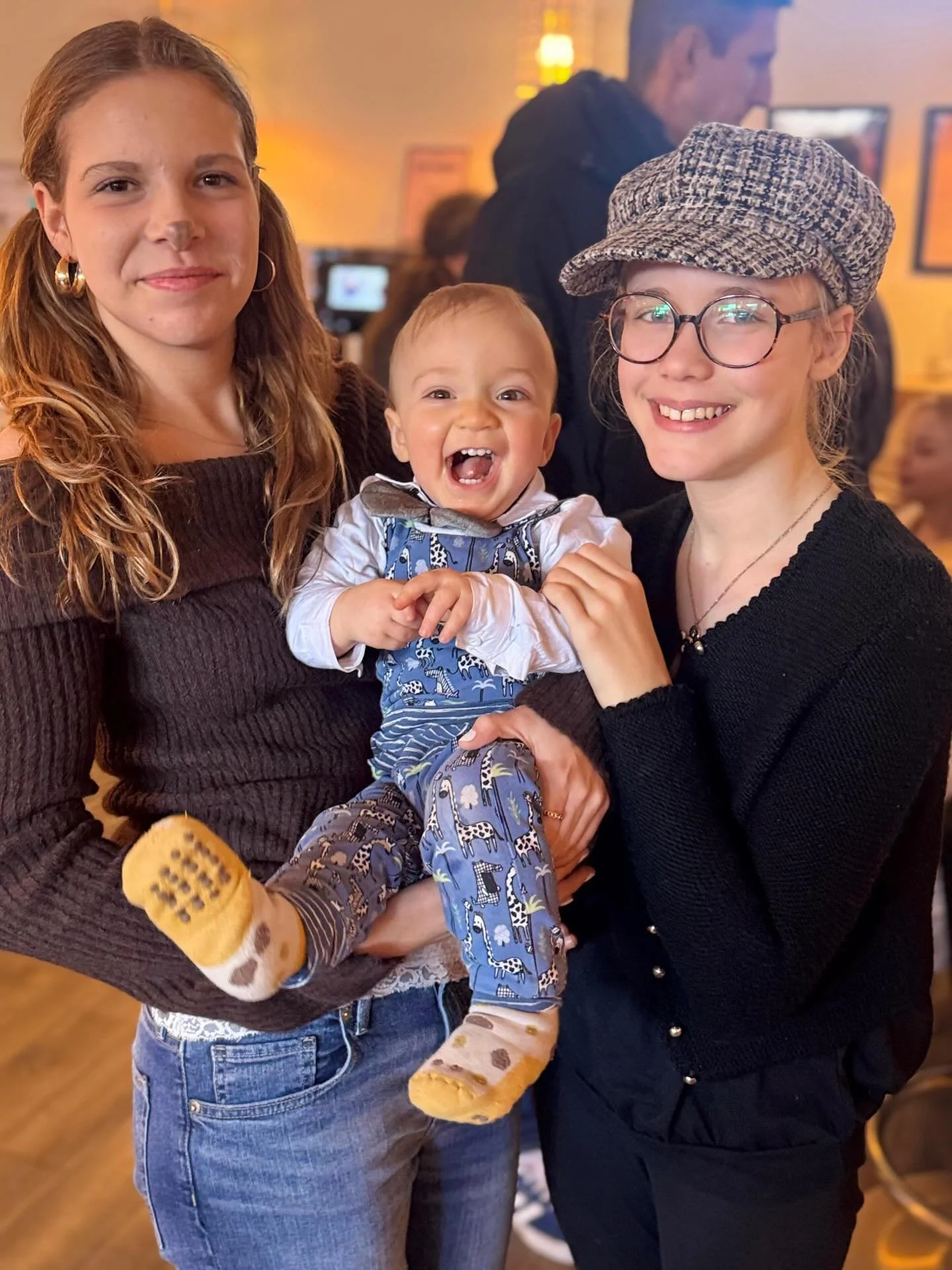 Helden &ndash; Mose🦸💥💪. 

Was, wenn dein &bdquo;JA&ldquo; Freiheit f&uuml;r andere bedeutet?

Mose kannte Zweifel. Angst. Schuld. Unsicherheit. Mose lernte, nicht Selbstvertrauen tr&auml;gt. Gottvertrauen tr&auml;gt.
Mehr &uuml;ber Mose h&ouml;rst