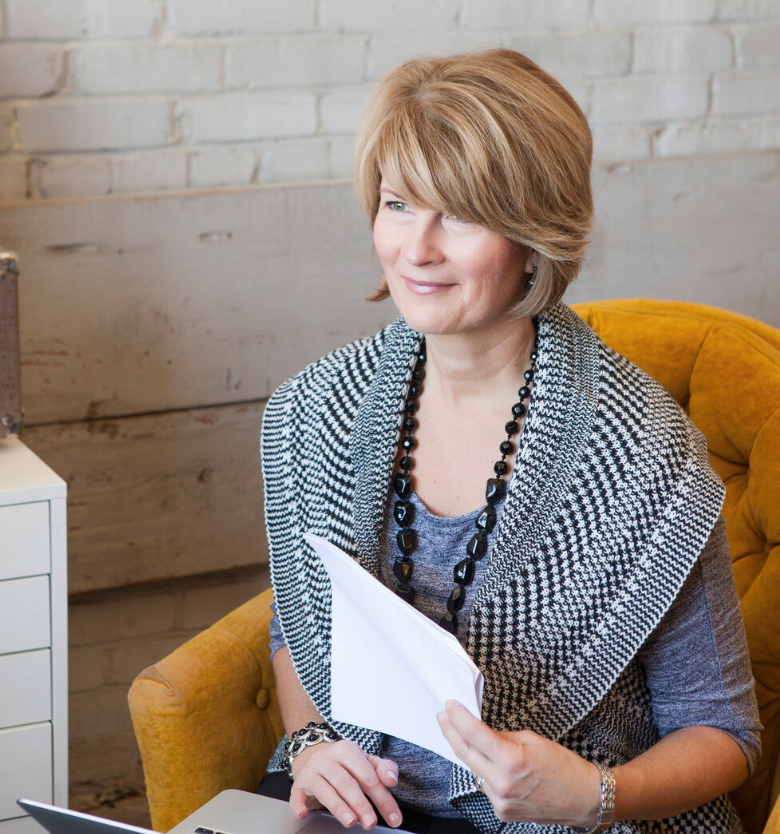 (#516) MENTAL HEALTH IN THE WORKPLACE WITH AMY KOSNIKOWSKI DILISIO 