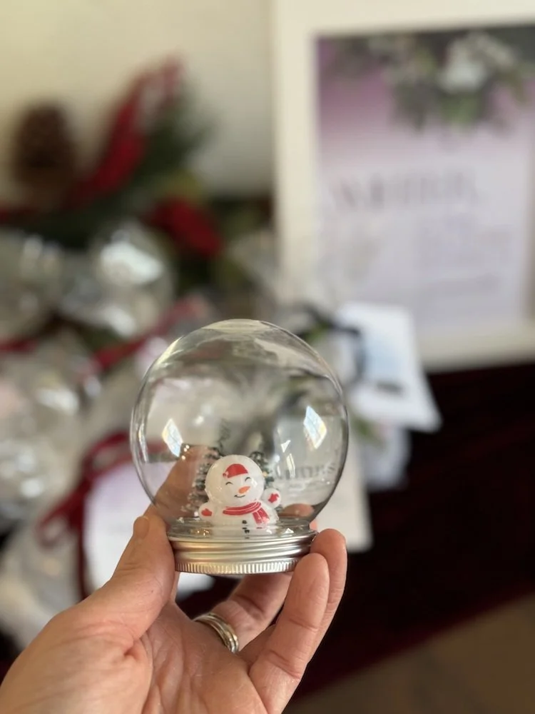 Snow Globe Hand.jpeg