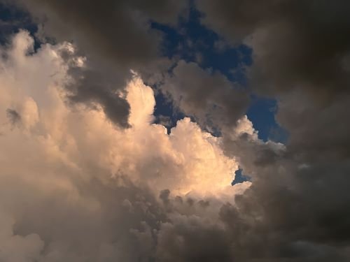 STOCK PHOTO BRIGHT CLOUDS (2)-SocialPage