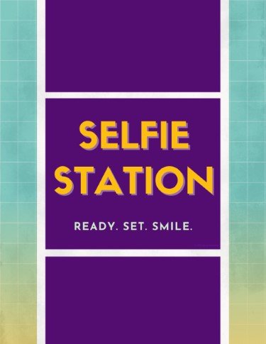 CA3919-Selfie Station Sign.jpg