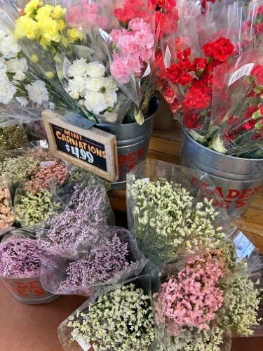 Stock+Photo+Trader+Joe's+Florals+(2).jpg