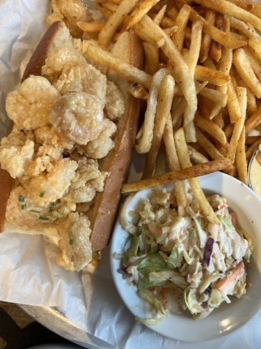 Stock+Photo+Fries+Shrimp+Sandwich+(1).jpg