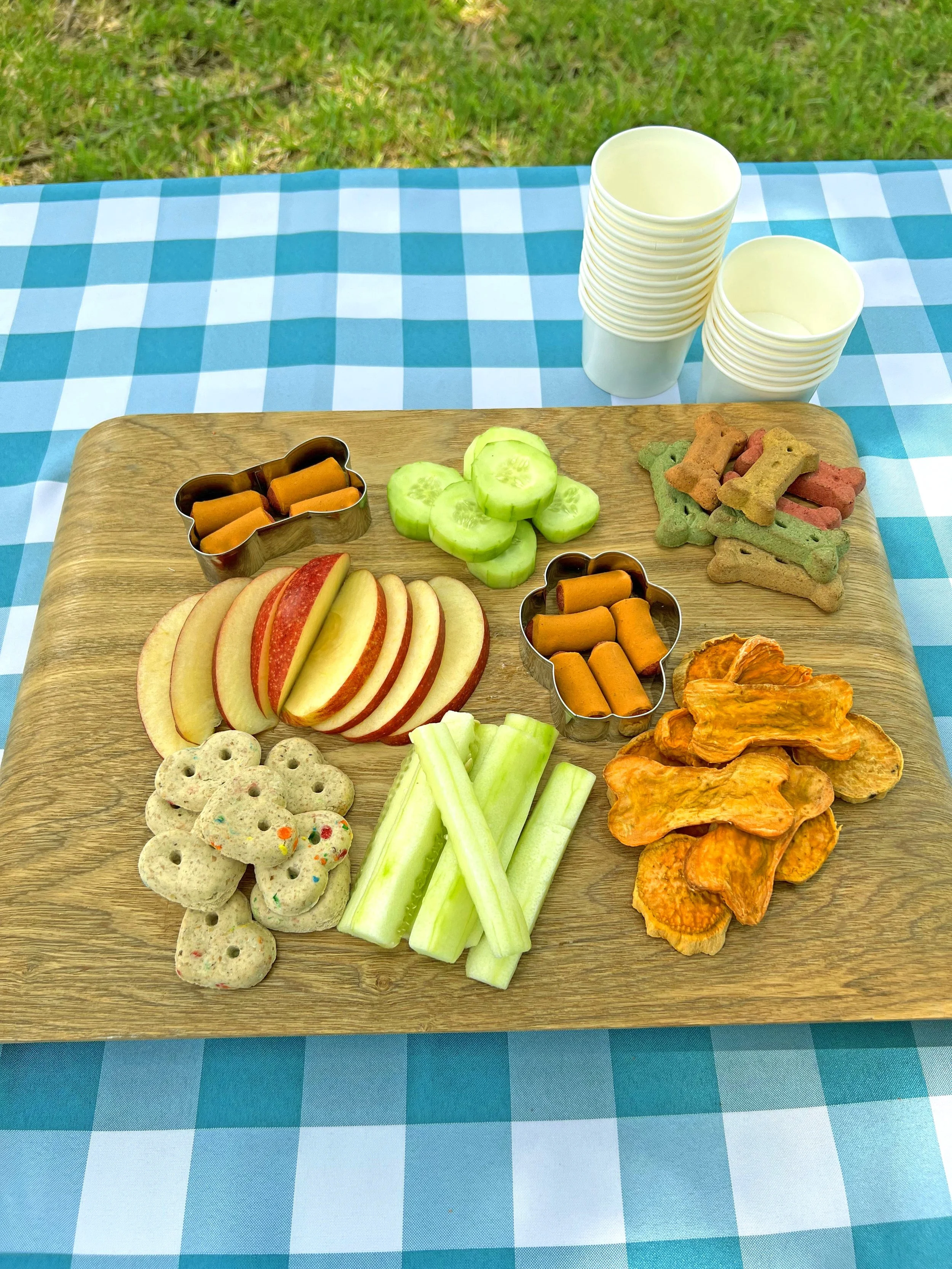 Dog_Party_Barcuterie_Board.jpeg