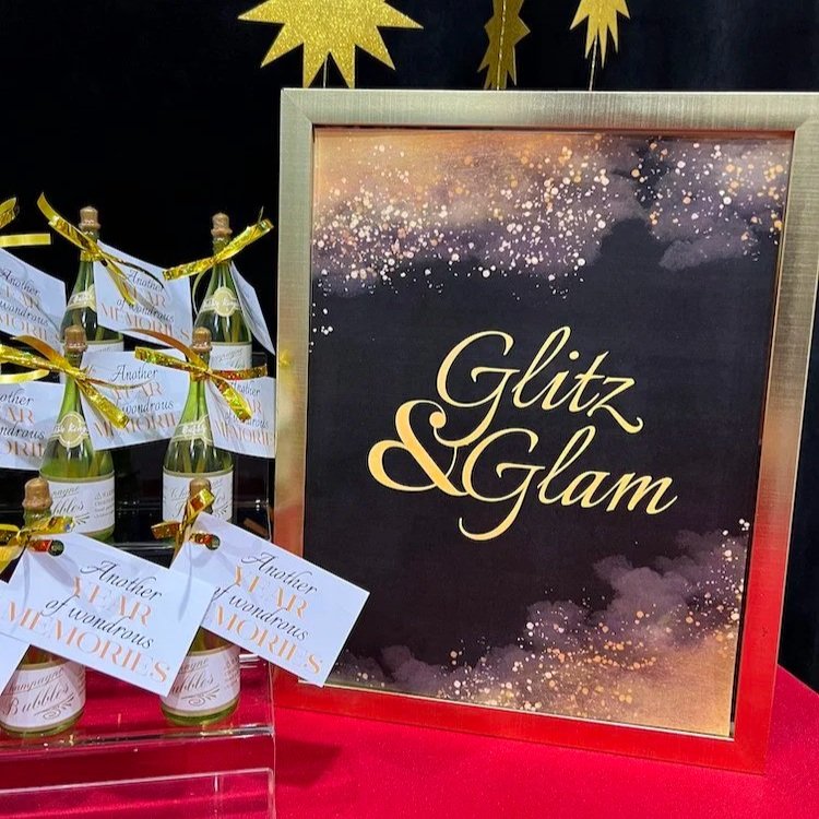 Glitz &amp; Glam Sparkle Bar