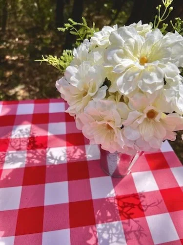 Stock+Photo+Picnic+Flowers.webp