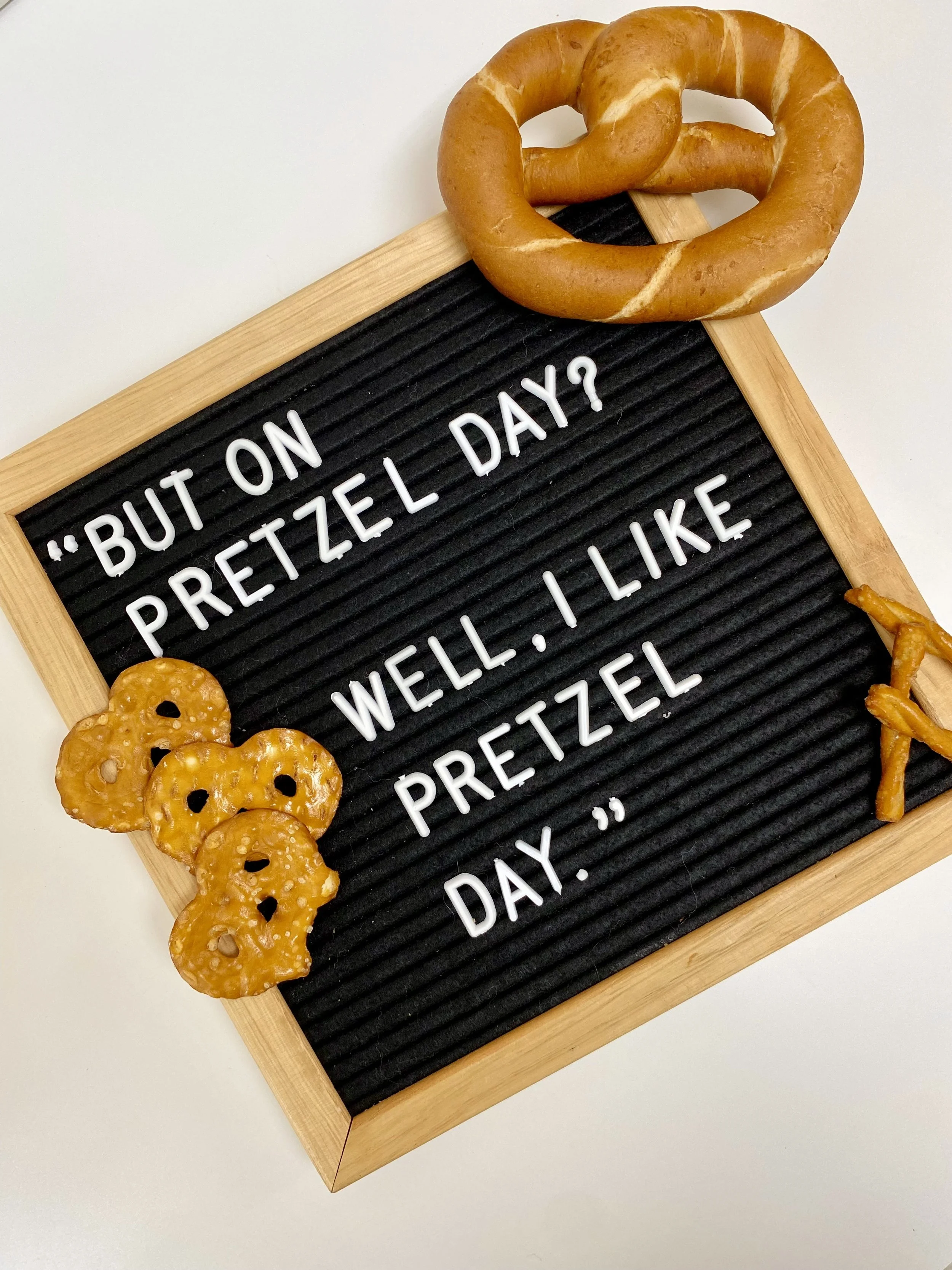 Stock_Photo_Pretzel_Bar_Letterboard_2.JPG