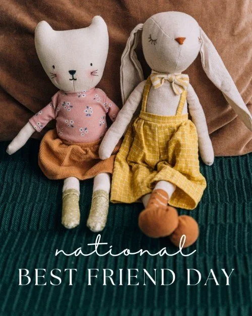 CAIG8061-August+Best+Friend+Day.webp