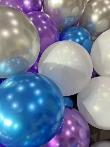 Stock+Photo+Winter+Prom+Formal+Balloons+(3).webp