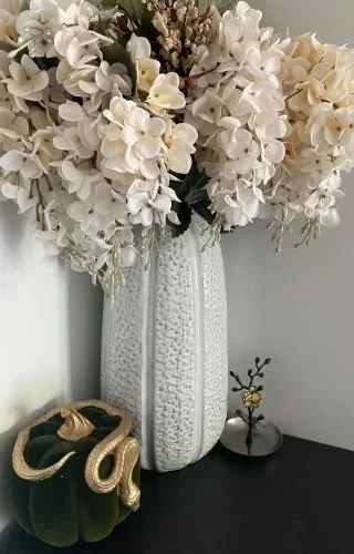 Stock+Photo+Tall+Flower+Vase+(2).webp