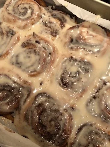 Stock+Photo+Cinnamon+Rolls.webp