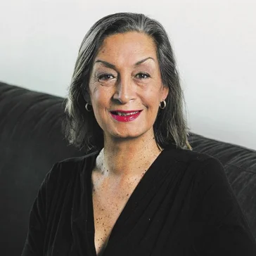 GEORGINA BEYER