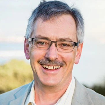 Rod Oram (Moderator) Senior Business Journalist
