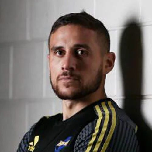 TJ PERENARA