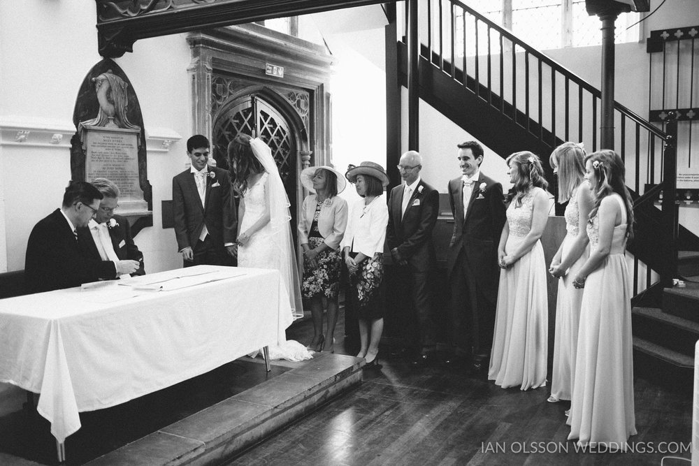 St Andrew's The Great Church Cambridge Wedding | STAG Church | C