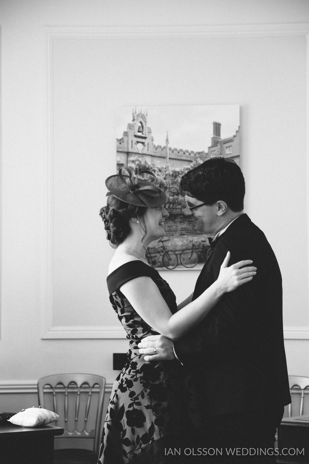 Shire Hall Cambridge Registry Office Wedding B&M | Photo: http:/