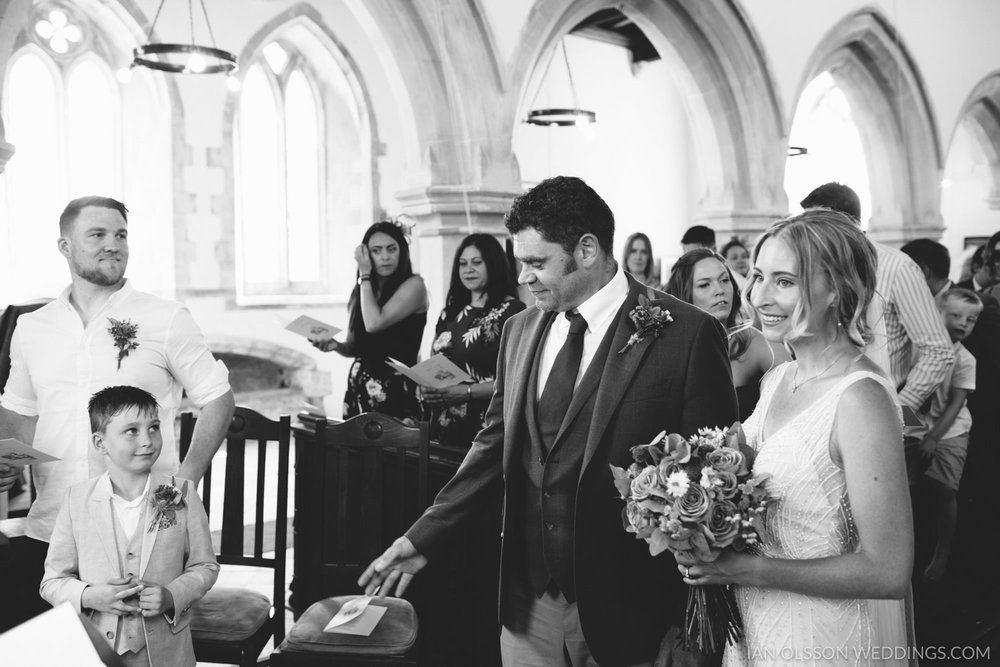 Holy Cross Yelling Wedding | Photo: https://www.ianolssonwedding