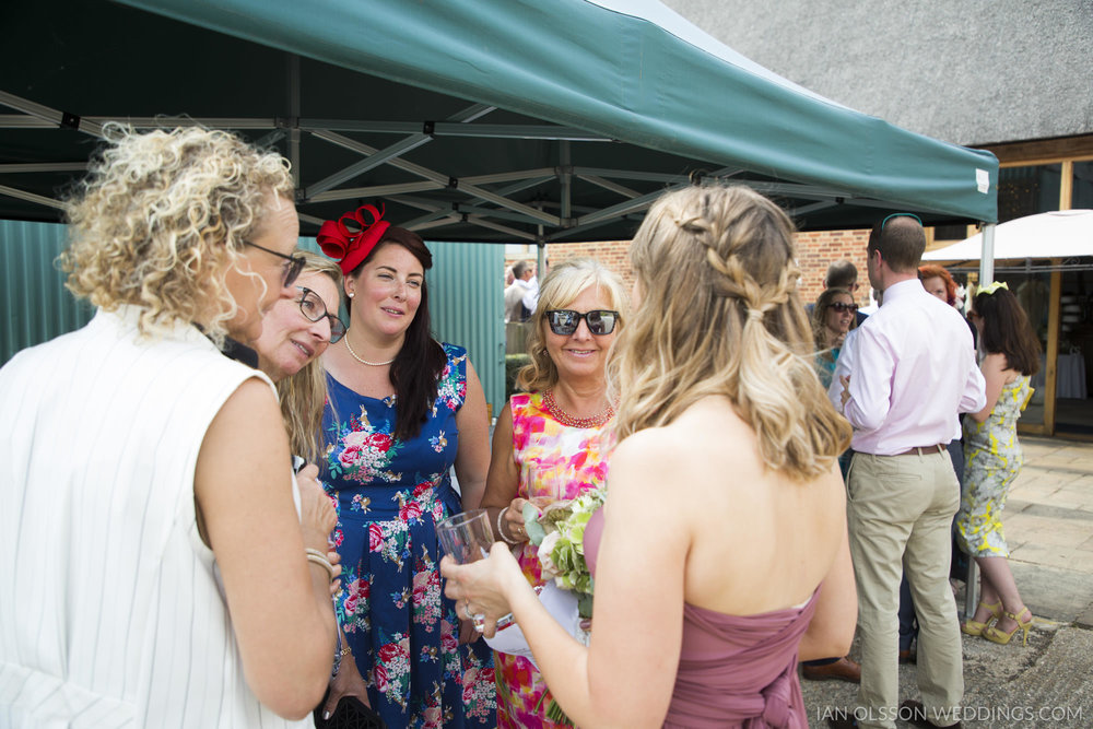 Thatch Barn Yelling Wedding Cambridgeshire | Photo: https://www.