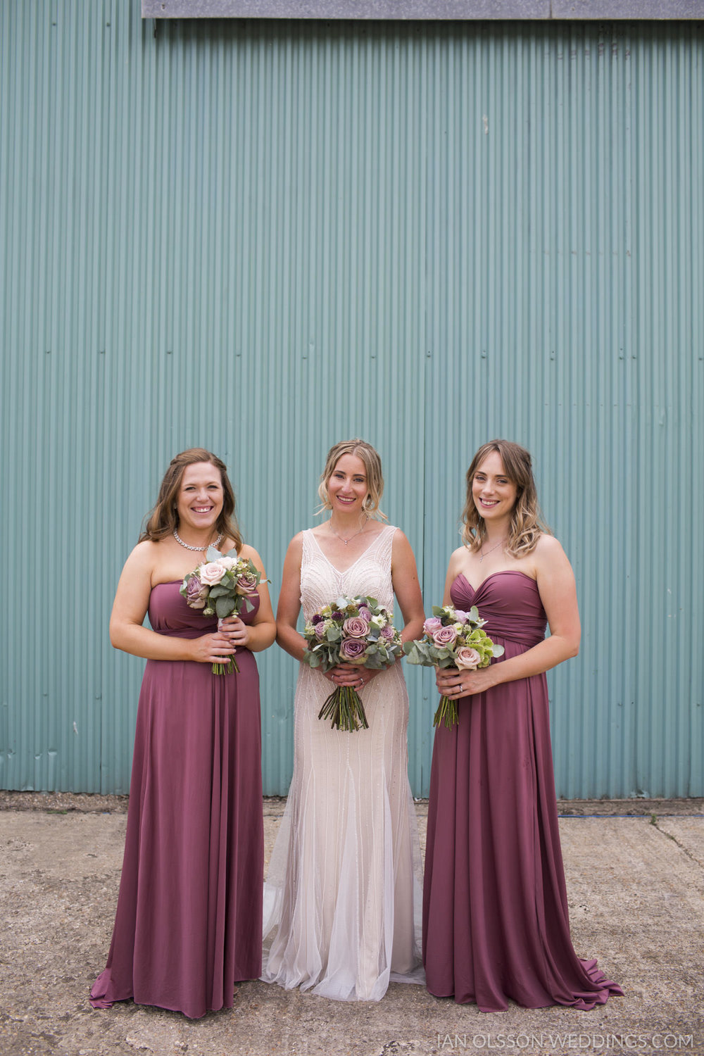 Thatch Barn Yelling Wedding Cambridgeshire | Photo: https://www.