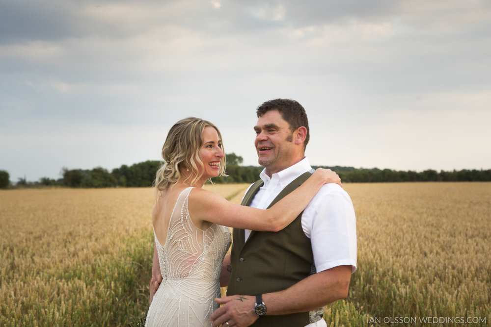 Thatch Barn Yelling Wedding Cambridgeshire | Photo: https://www.