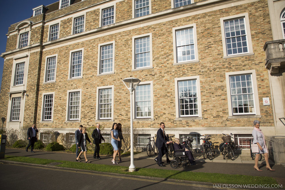 Beautiful small wedding at Cambridge Registry Office