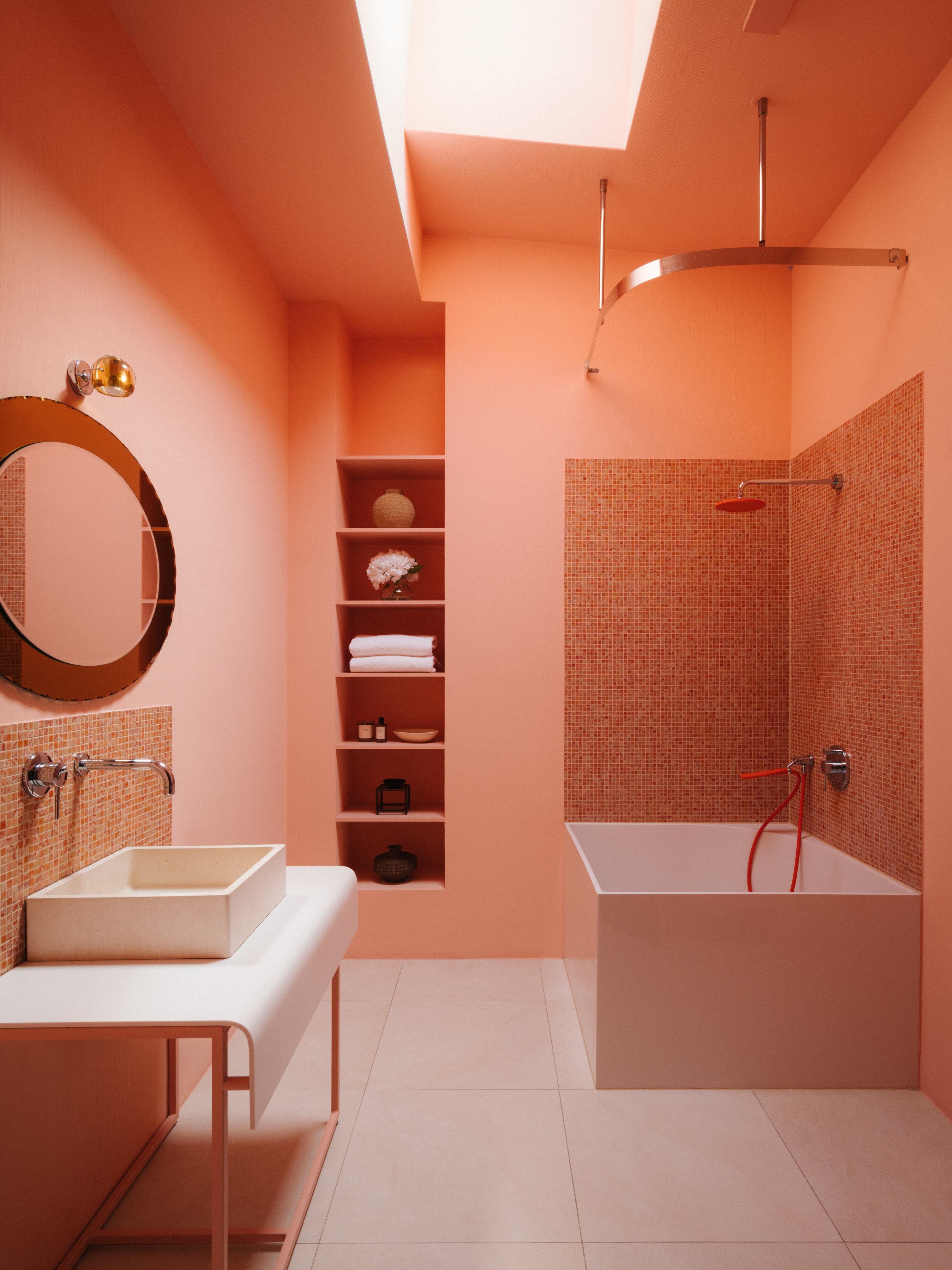 Nate Cook_Fasanenstrasse 38_Bathroom_1.jpg